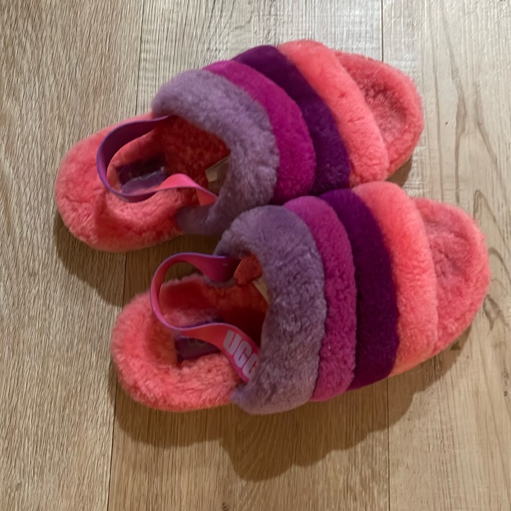 Ugg Slippers Girls Size 3